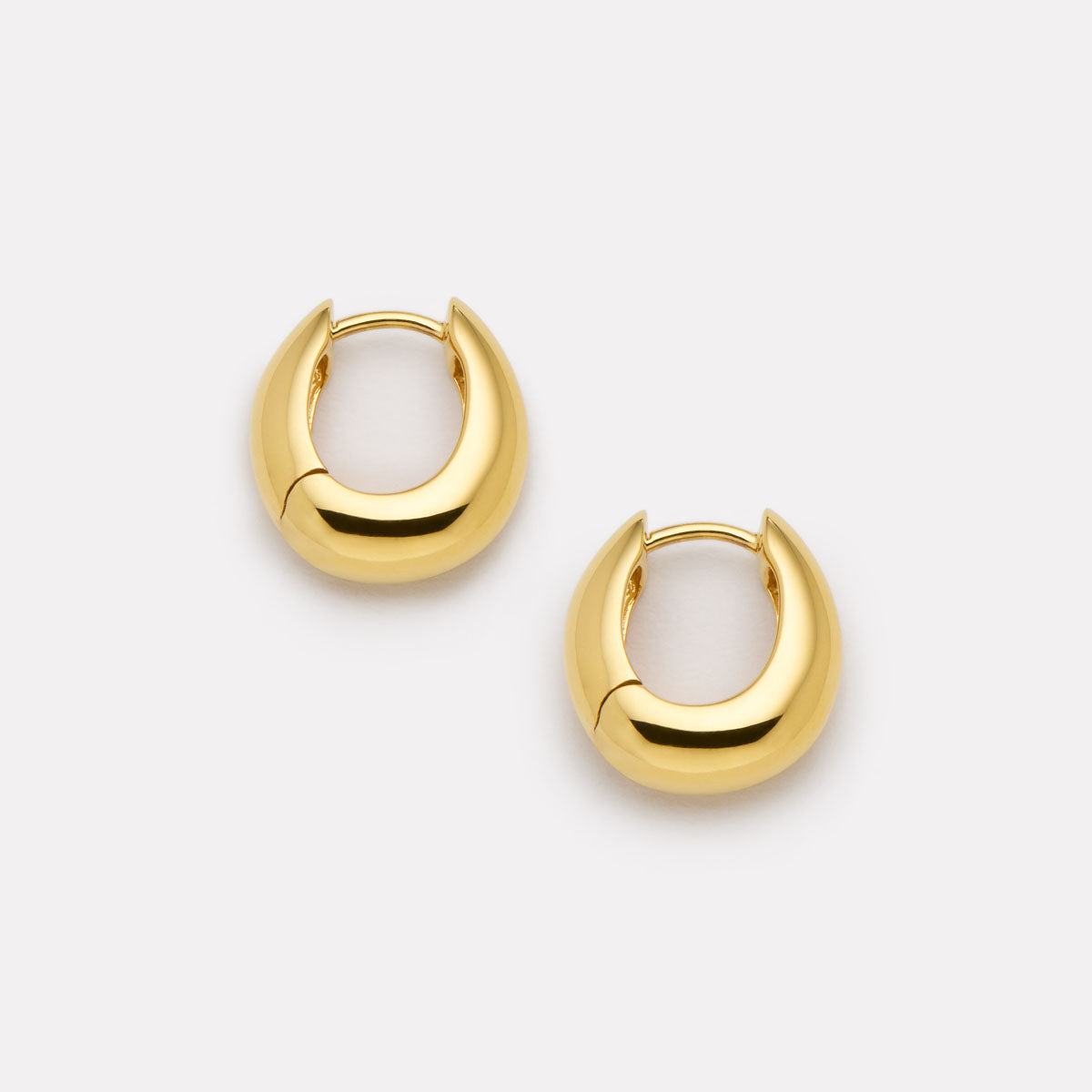 Yellow Gold Arco Huggie Earrings