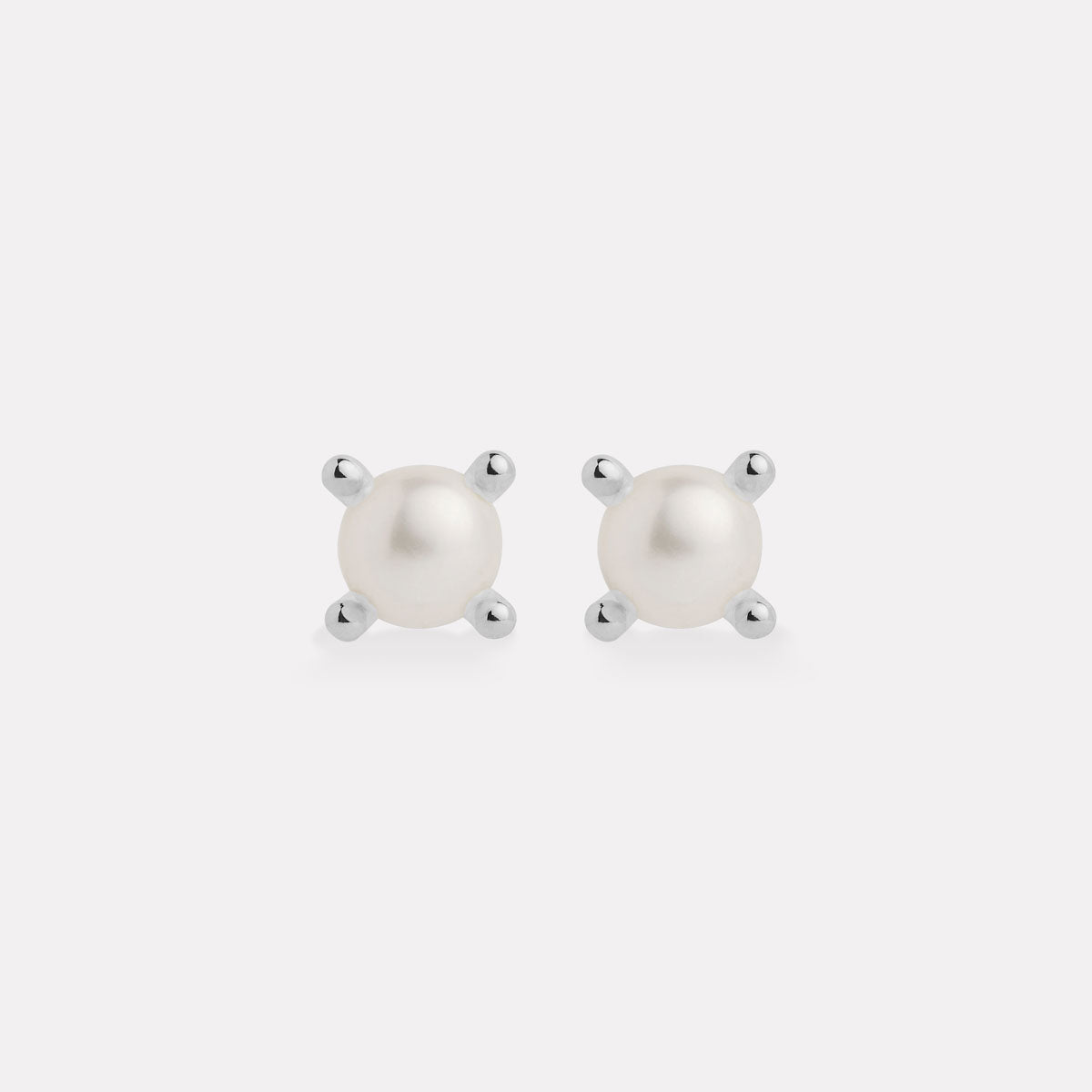 Sterling Silver Moana Pearl Earrings