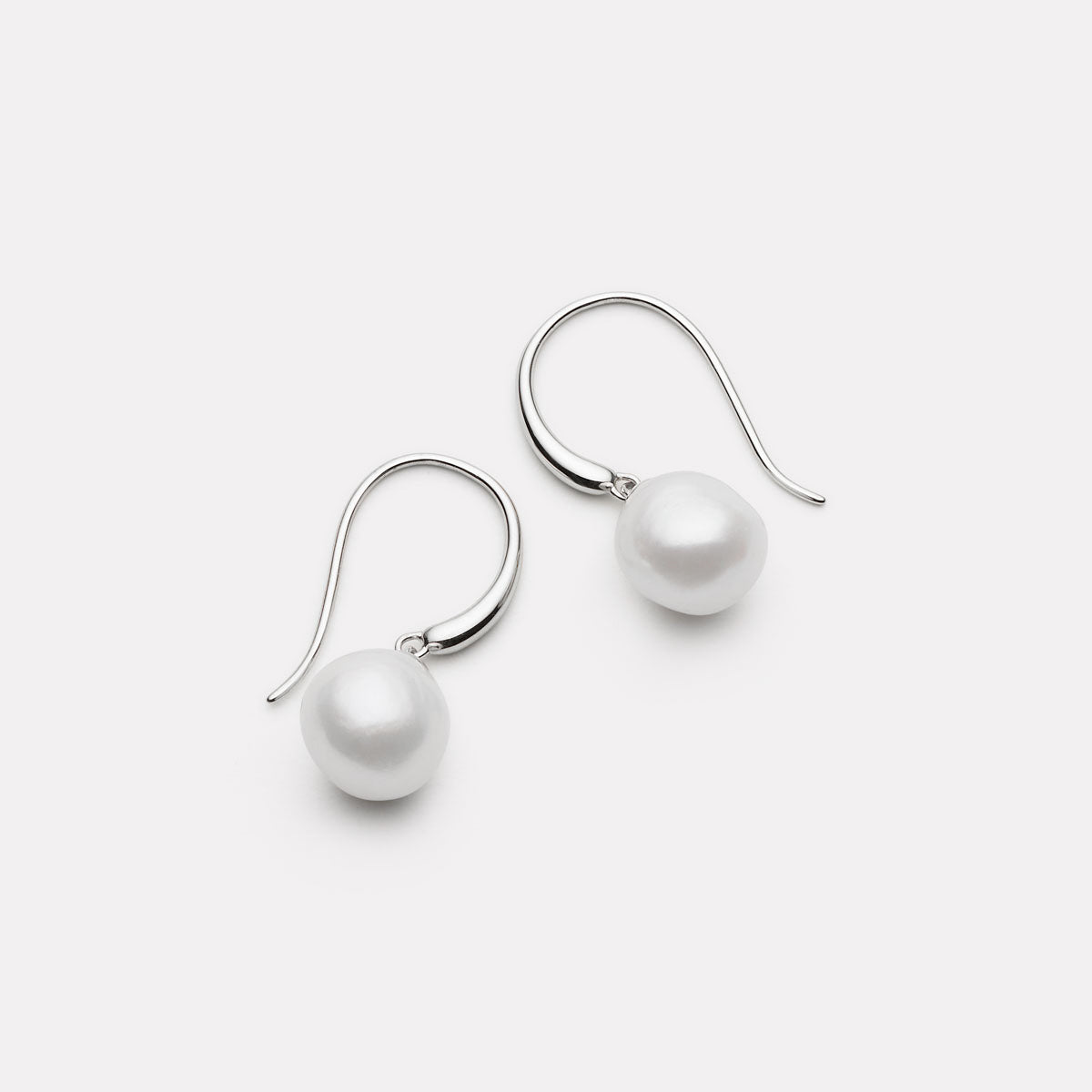 Sterling Silver Ocean Glow Pearl Earrings