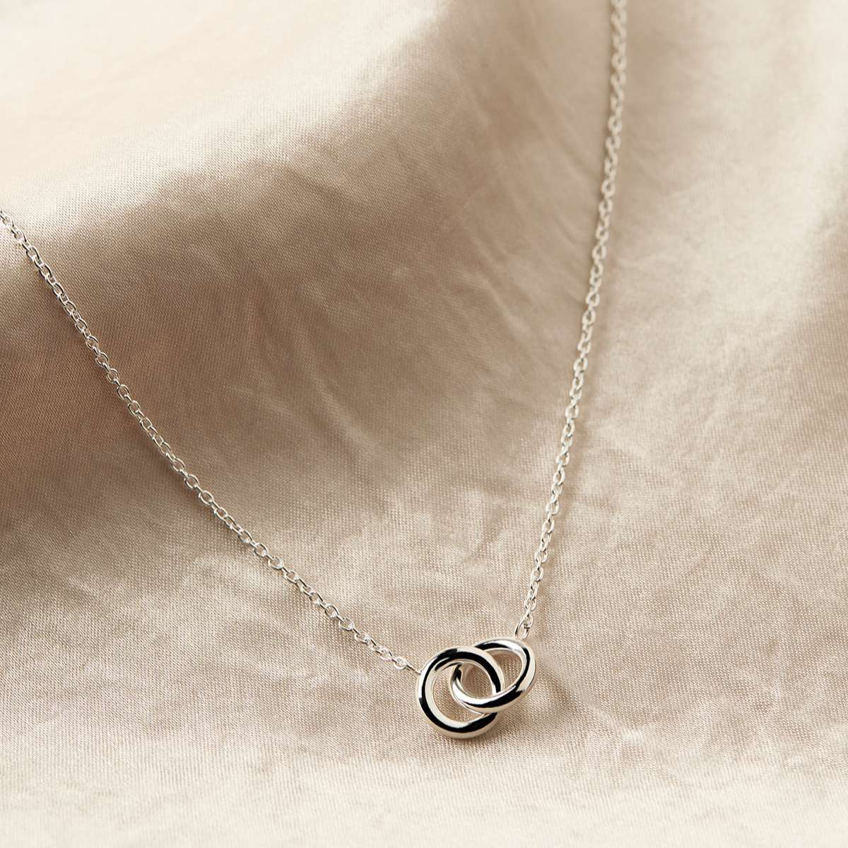 Embrace Necklace (42cm+ext)