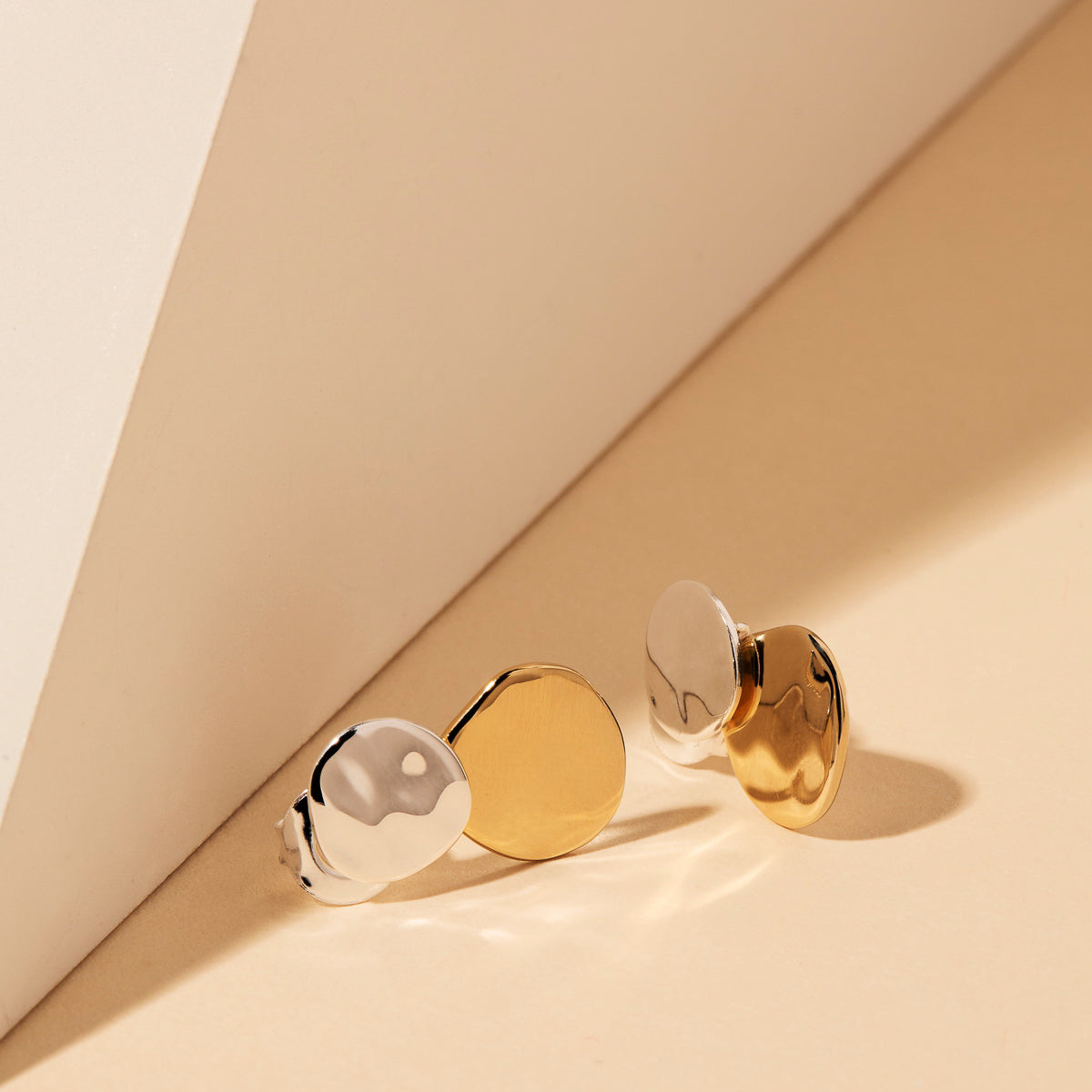 Shard Double Disk Studs