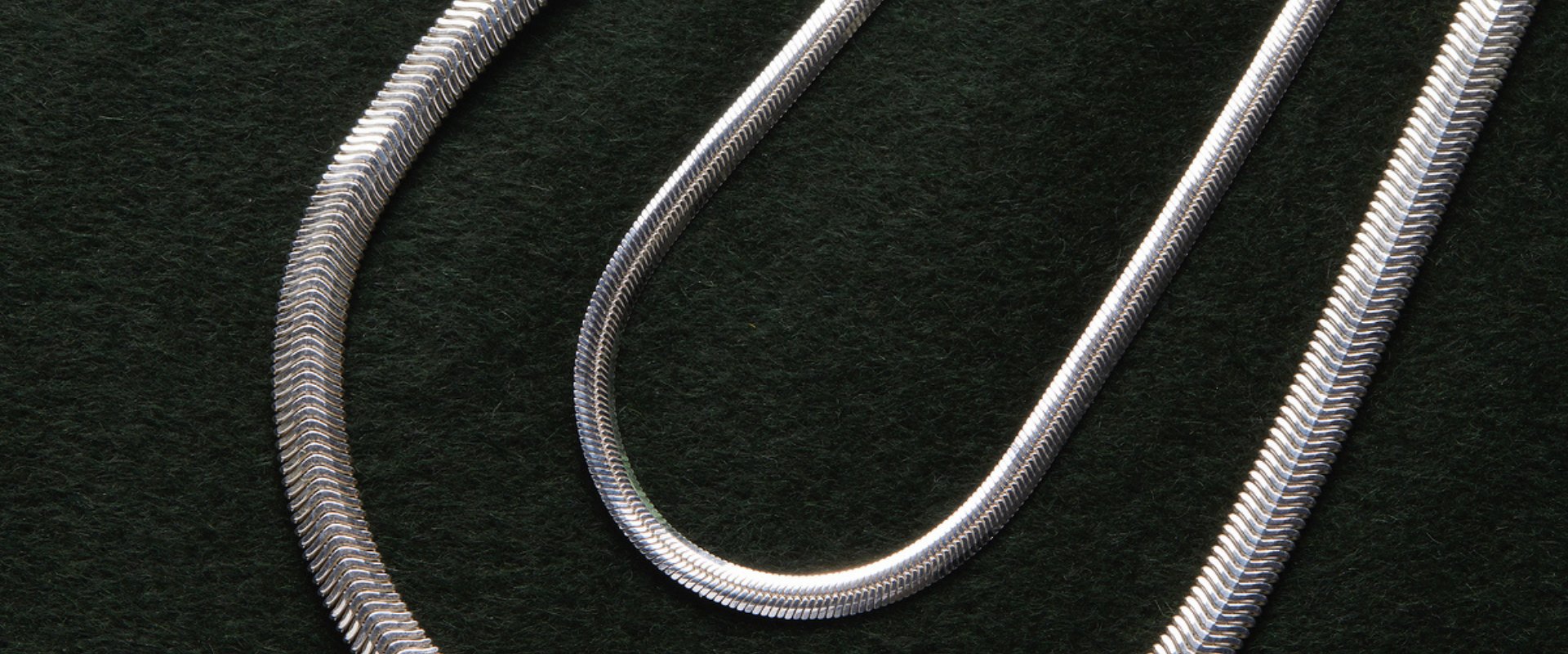 Women's Necklaces