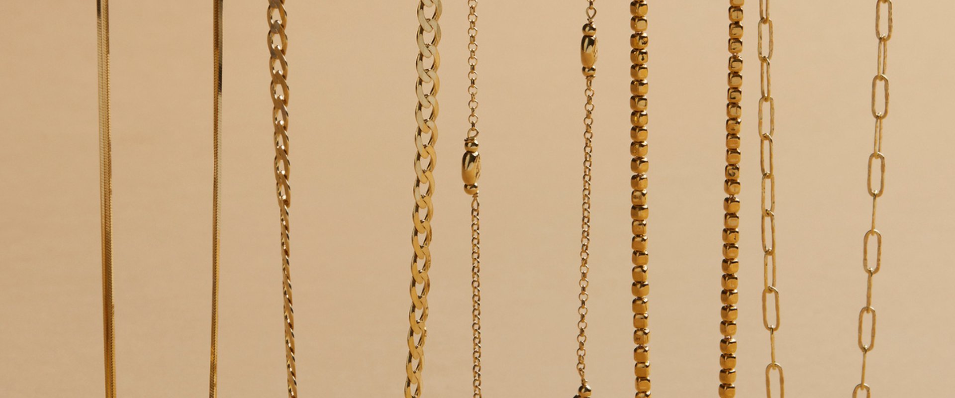 Women's Gold Necklaces
