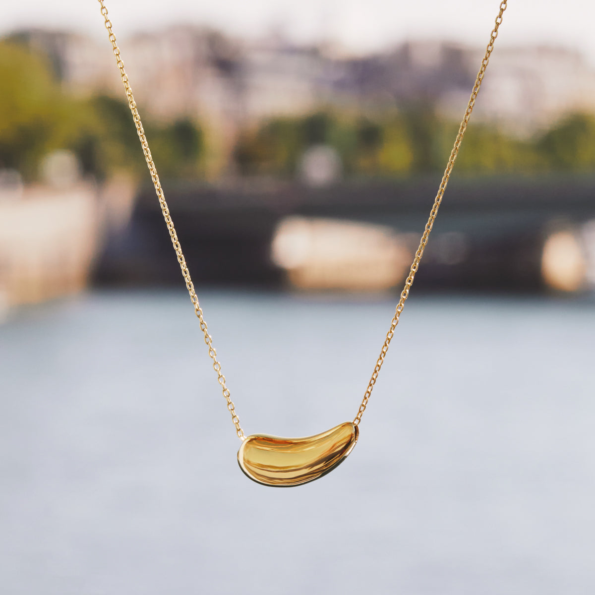 La Muse Necklace