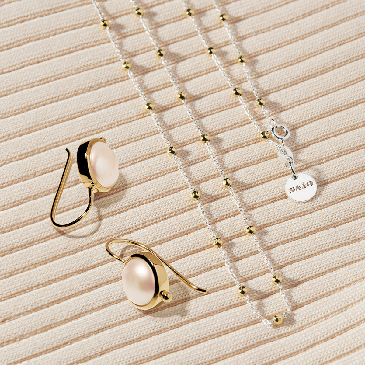 The Perfect Two Tone Set
