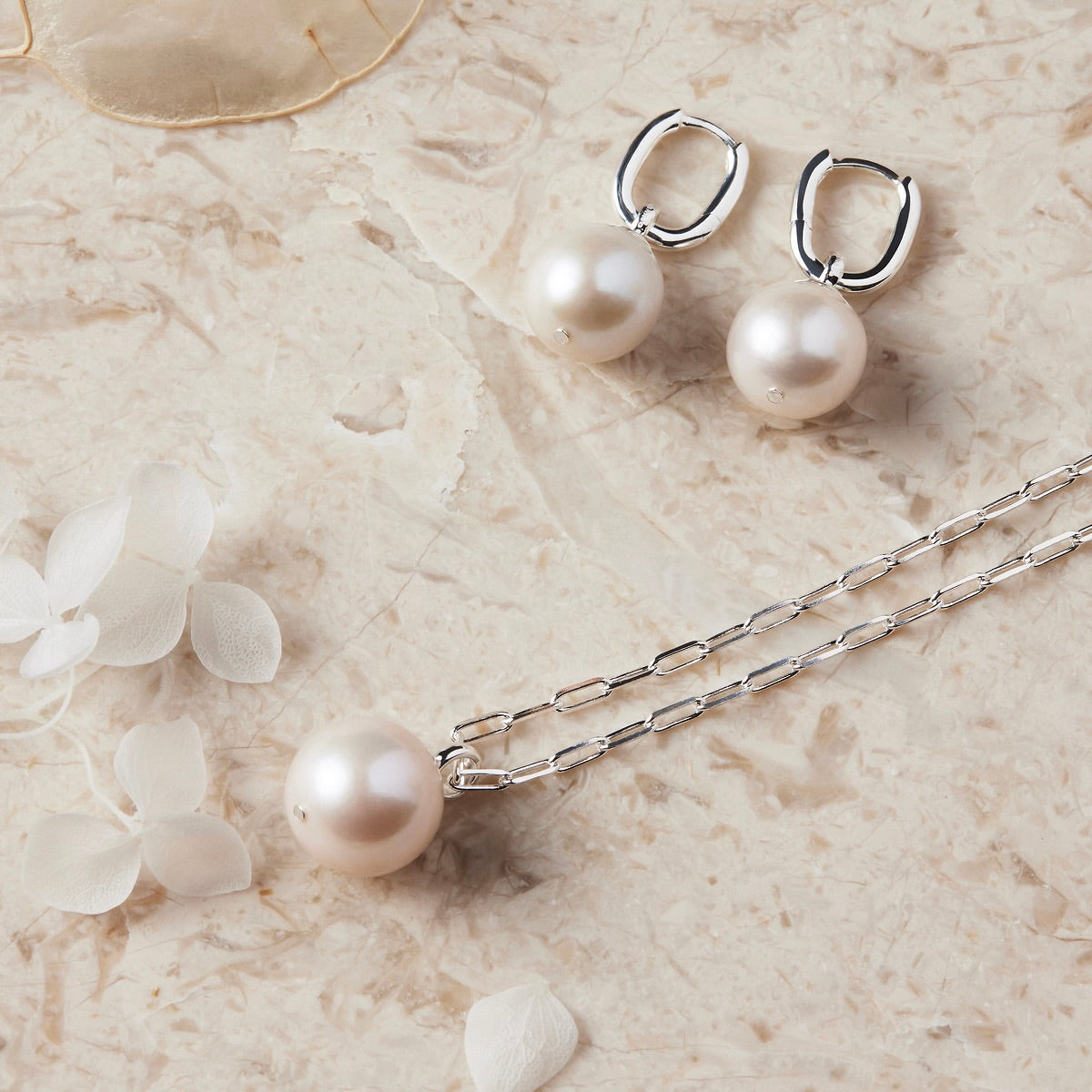 Moonpool Pearl Earrings