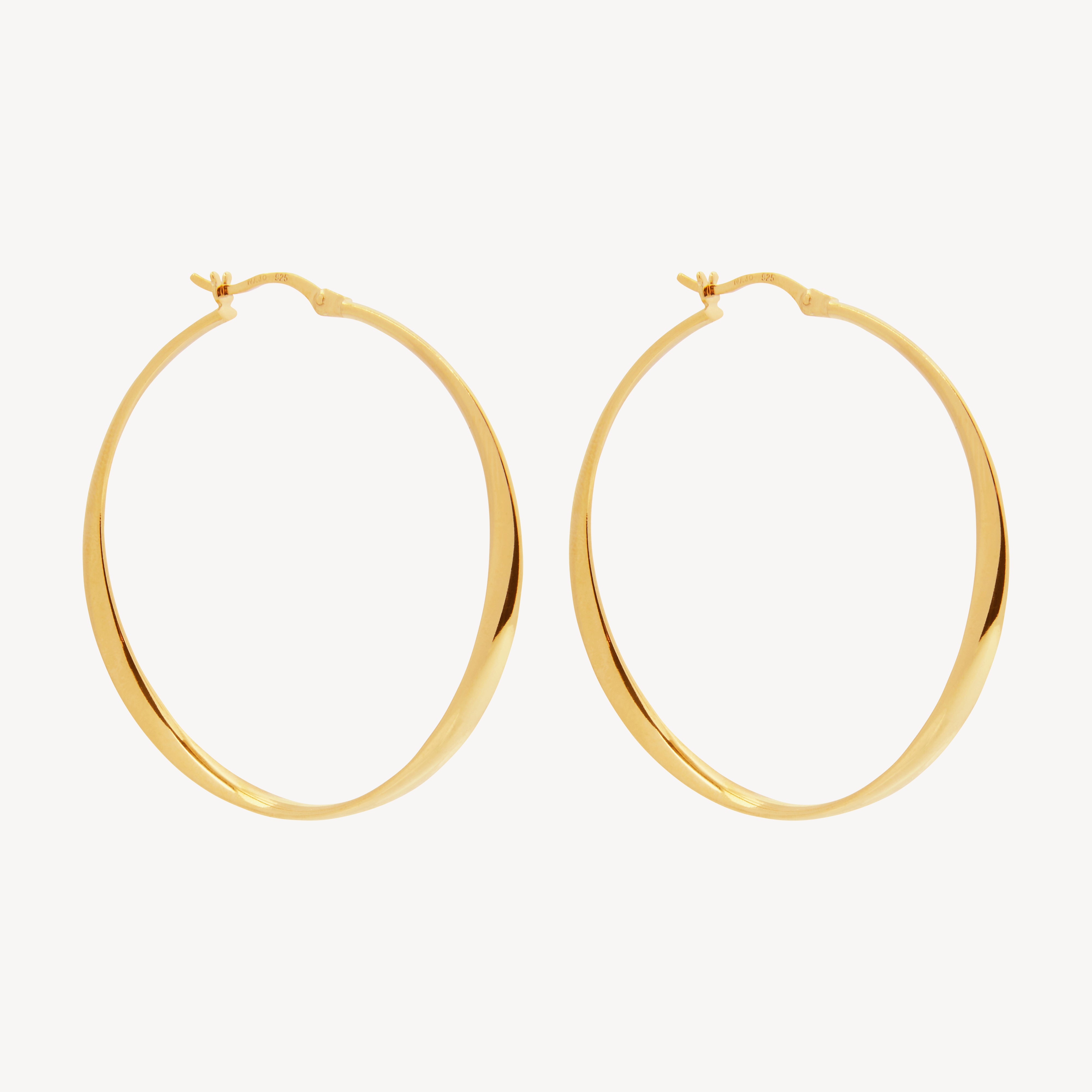 Yellow Gold Vespa Hoop Earring